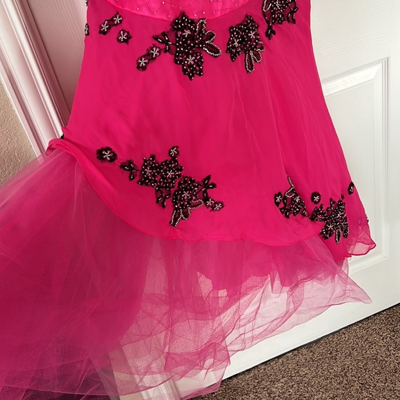 Hot pink party gown/dress! - Picture 3 of 3